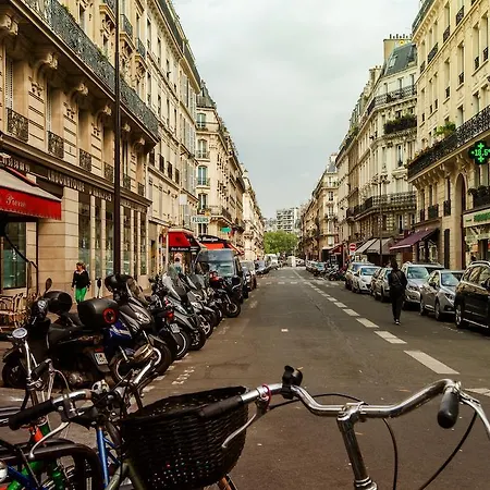 Halldis - Saint Martin * Paris